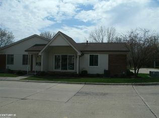45531 Ledgewood St, Macomb, MI 48044