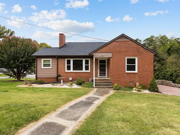 1216 Clyde Ave, Siler City, NC 27344