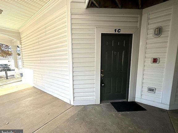 2nd image of 2031 Windsong Dr Unit 1C