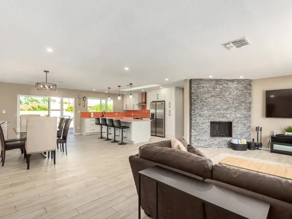 1950 E Greenway Rd, Phoenix, AZ 85022