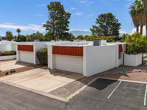 3rd image of 6872 E Calle De Oro