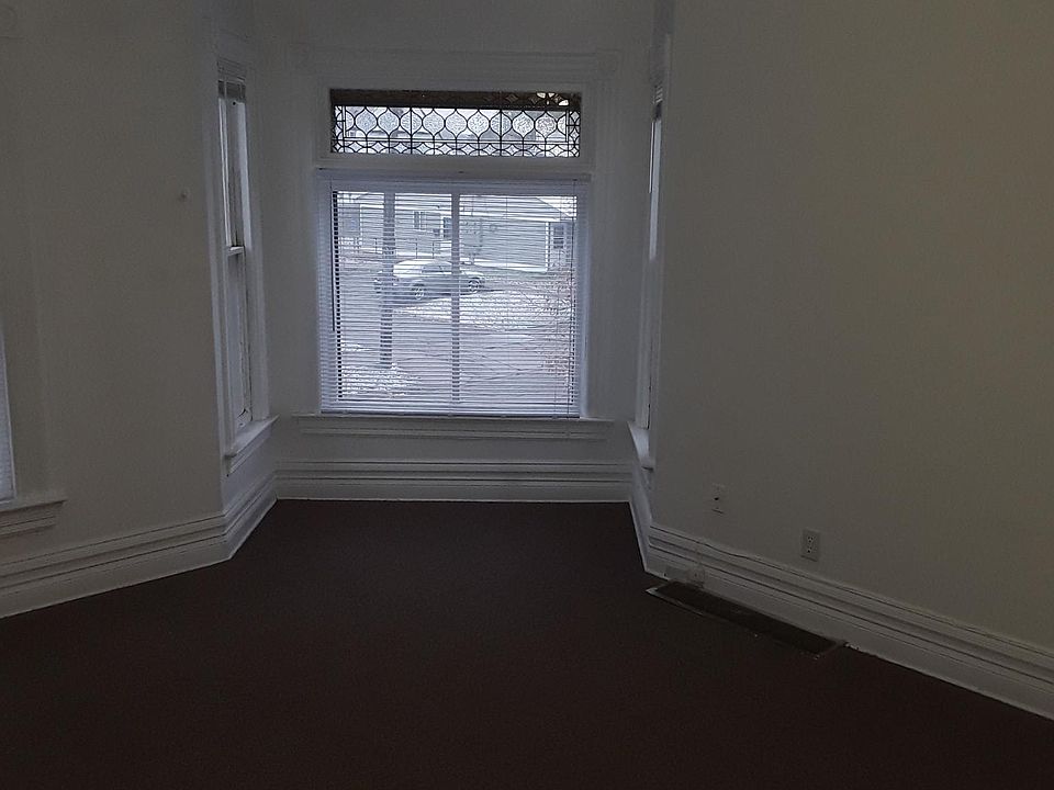 Living room or Bedroom