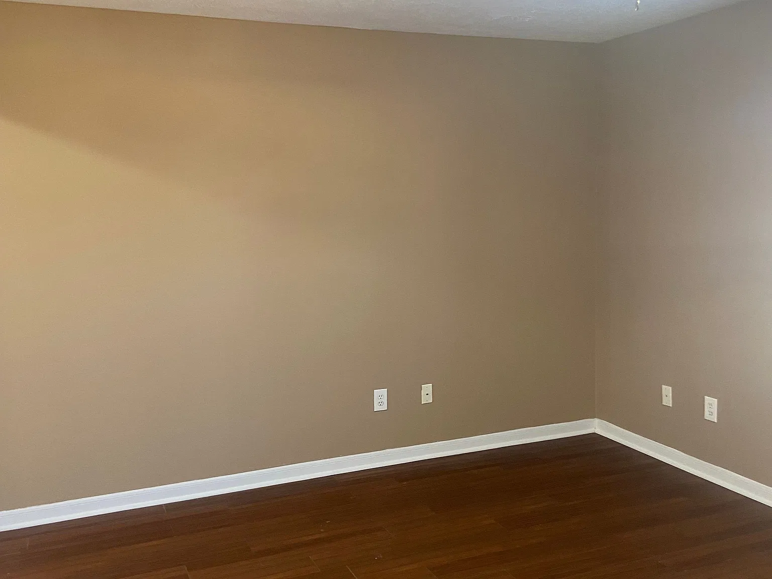 3 bed, 1400 sqft, $1,650 — Photo 3
