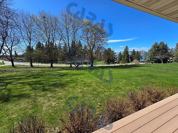 2nd image of 35 Bayshore Ln