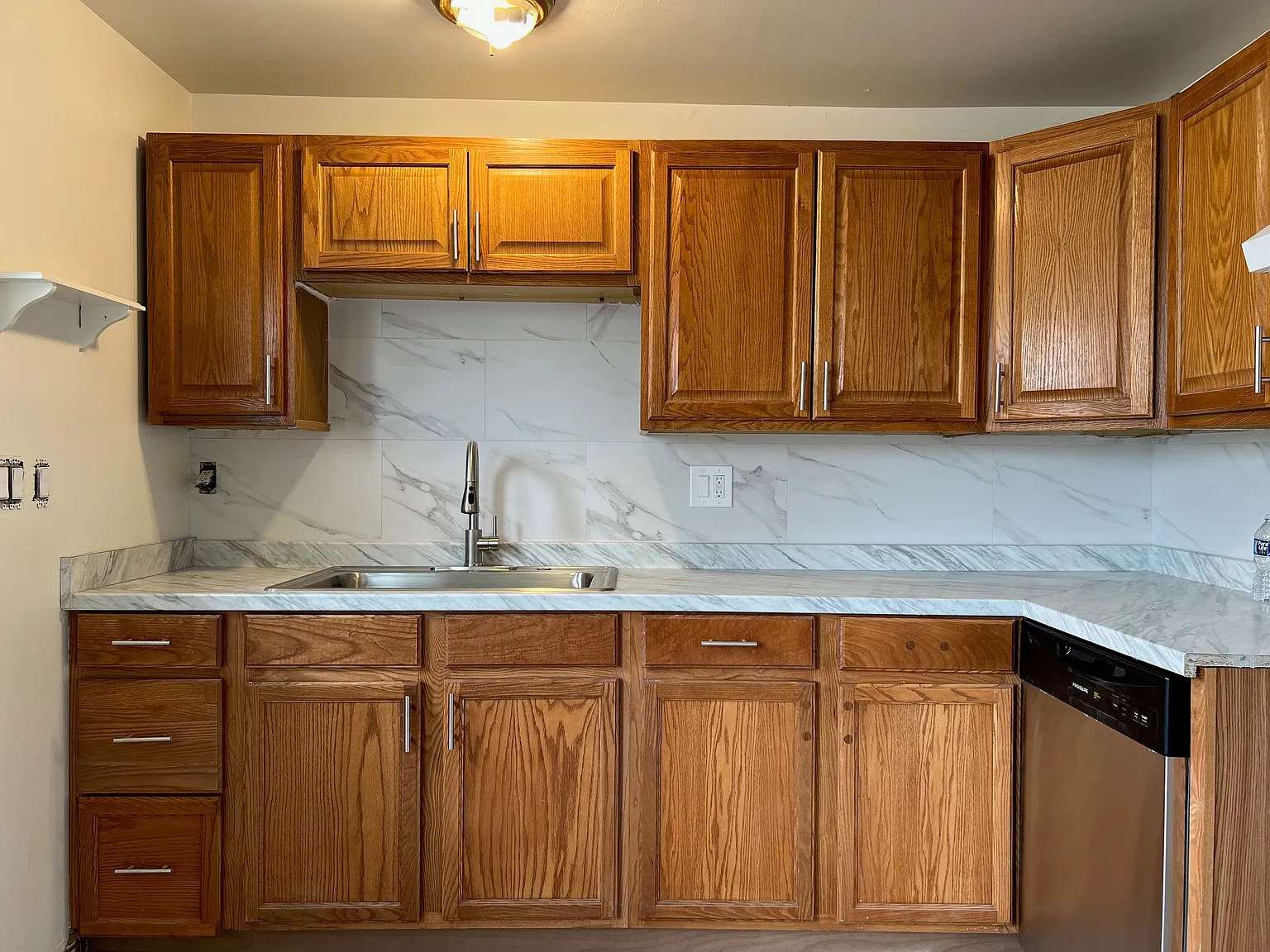 2 bed, 717 sqft, $2,000 — Photo 4