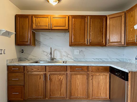 4th image of 764 S Wolff St