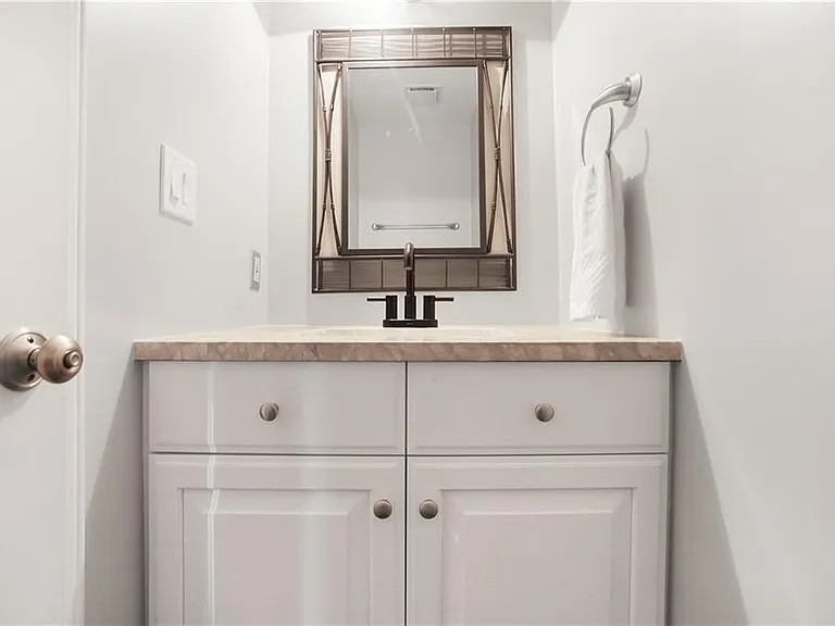 455 Persimmon Ln — Photo 11