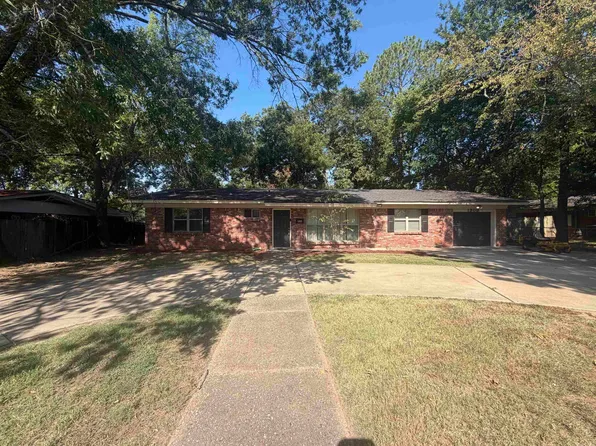 1309 Donaghey Ave, Conway, AR 72034