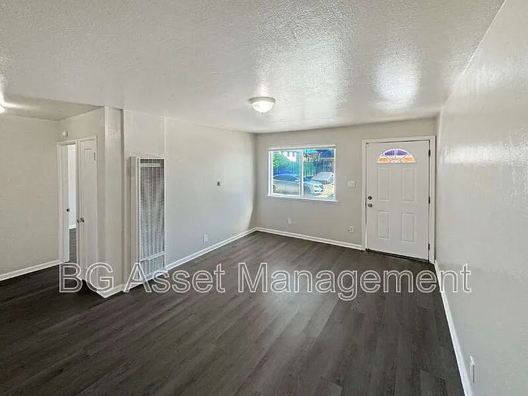 150 Marina Way — Photo 4