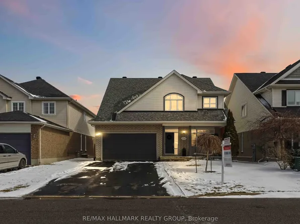 4569 Sugar Maple Dr, Ottawa, ON K1V 1R7