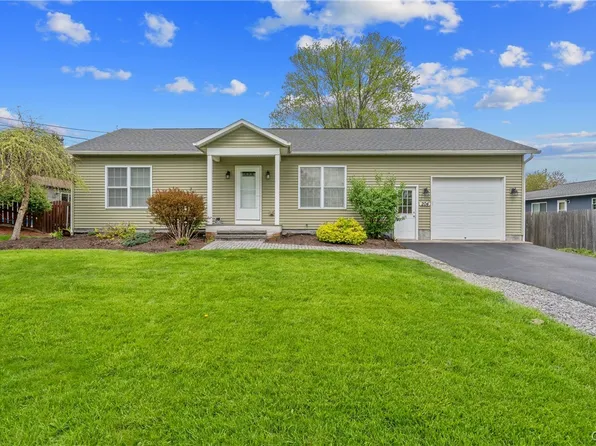 204 Baker Blvd, Syracuse, NY 13209