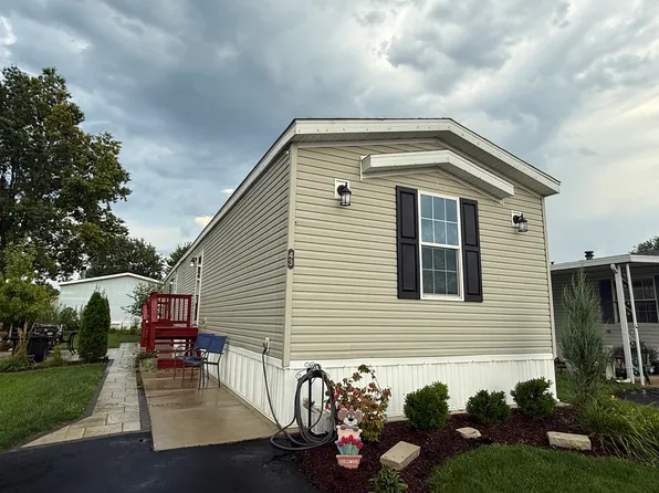 43 Saint Michaels Dr, Bourbonnais, IL 60914