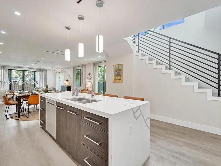 1101 NE 16th Ter #Townhouse 1 — Photo 5