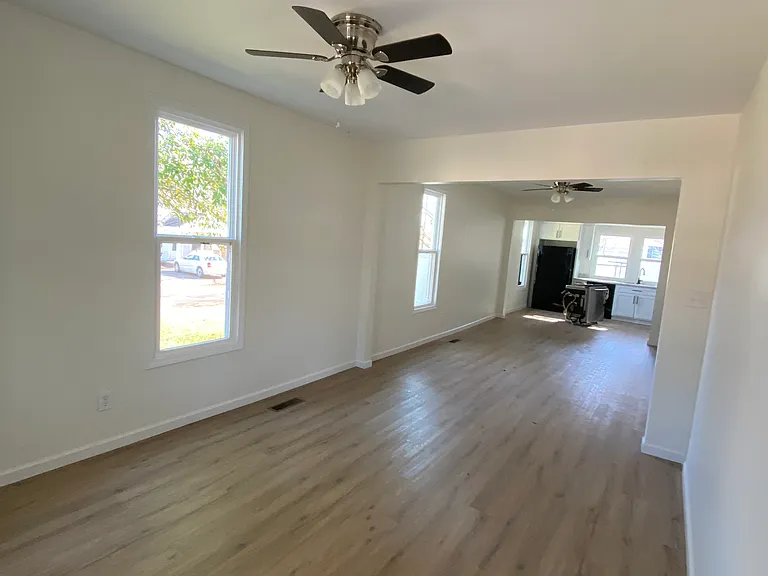 628 E Tombigbee St — Photo 6