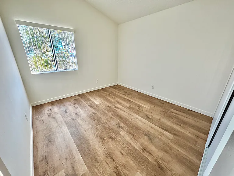 7423 N Lankershim Blvd #27 — Photo 11
