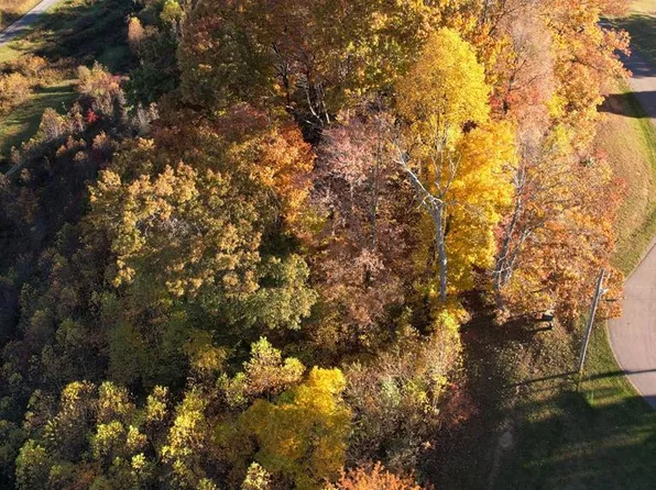 7 Crossroads Pl, Lebanon, VA 24266