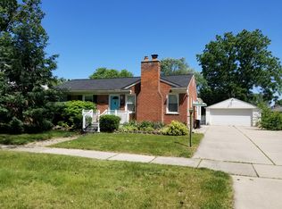 32610 W Chicago St, Livonia, MI 48150
