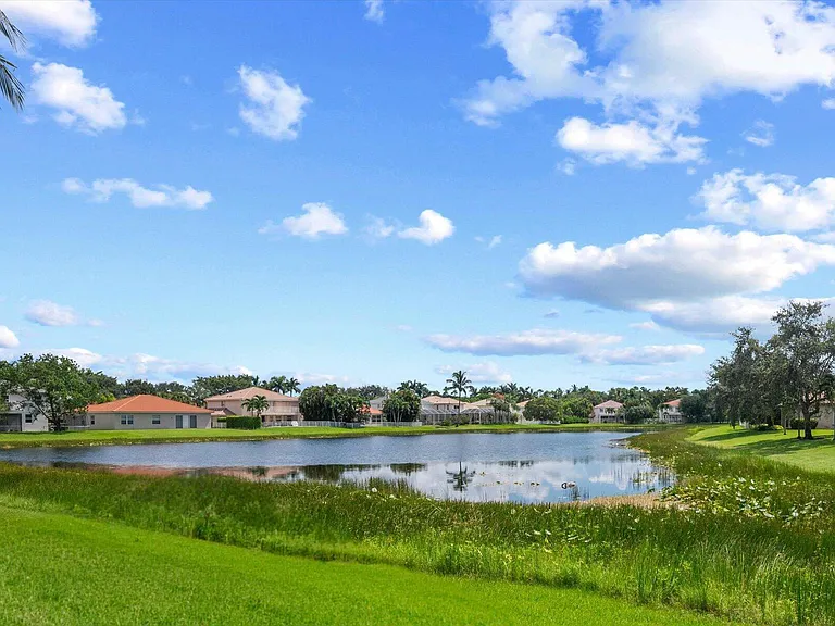 4145 Bahia Isle Cir — Photo 39