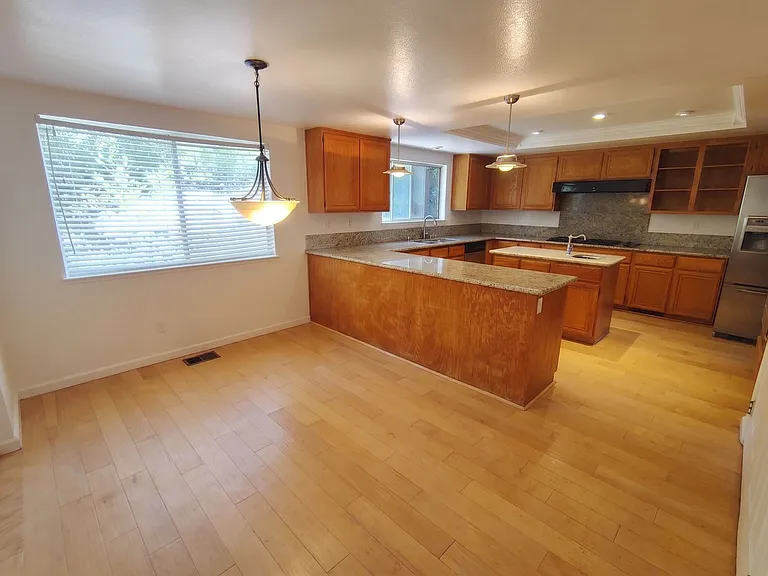 1144 Trowbridge Way — Photo 6