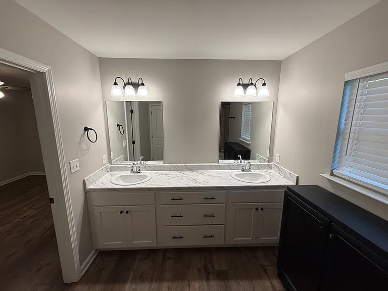 6970 Raleigh Lagrange Dr — Photo 31