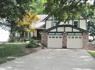 13327 W 105th St, Lenexa, KS 66215