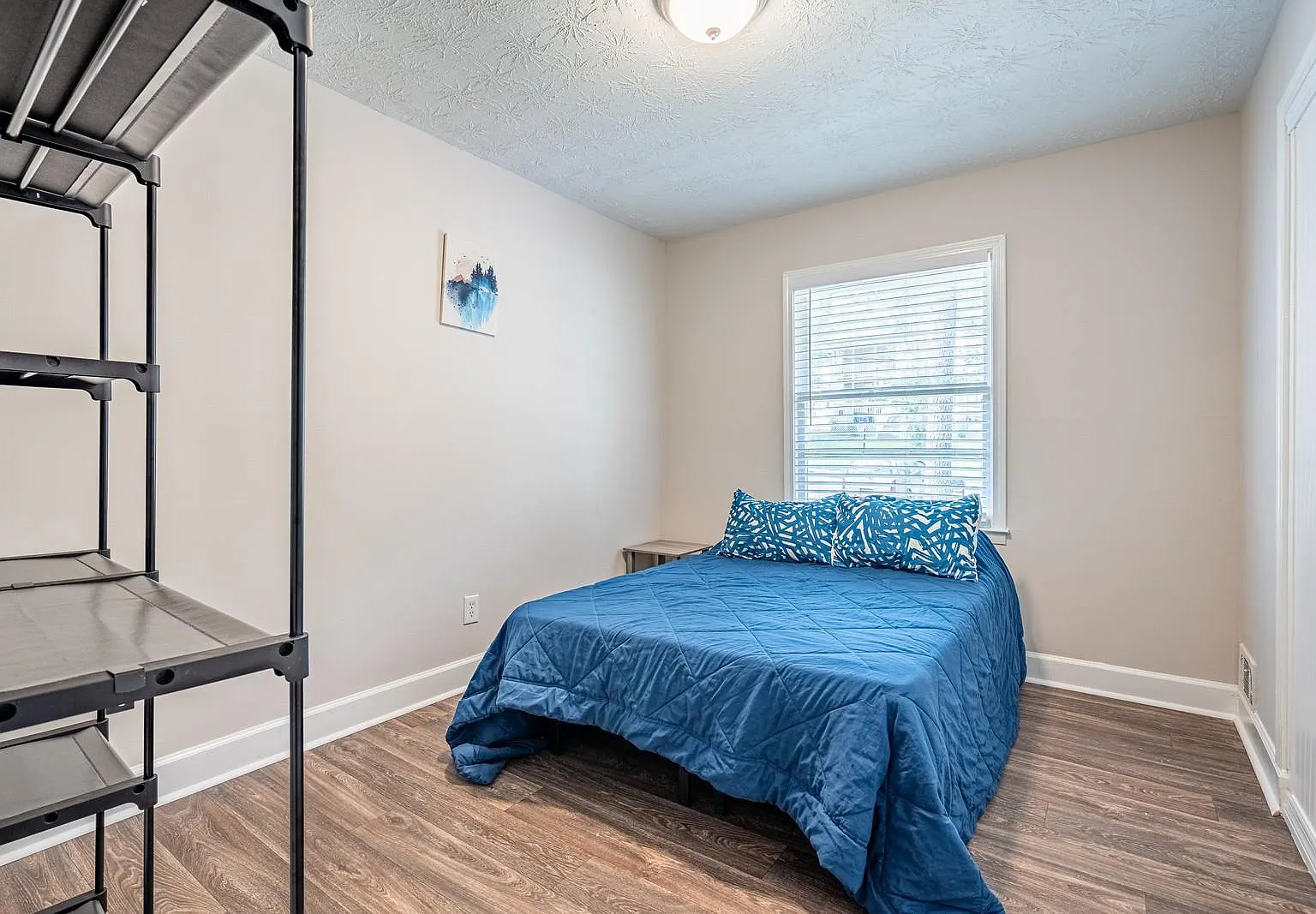 4 bed, 3.0 bath, 2040 sqft, $745 — Photo 1