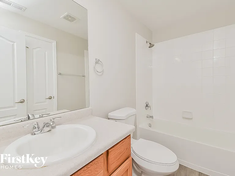 7976 Cairn Ct — Photo 11