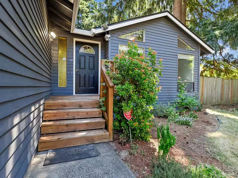 8232 SW Tygh Loop — Photo 17