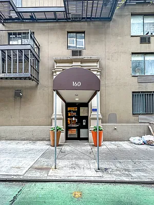 Rented by Douglas Elliman | media 26