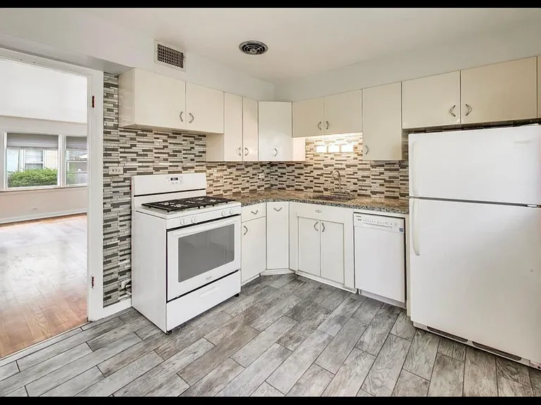 7911 North Ave #F — Photo 6