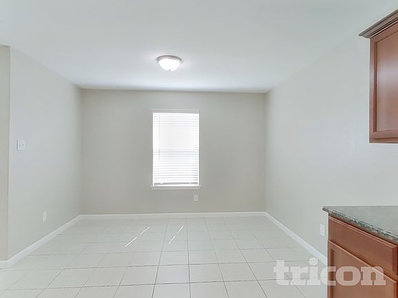 5th image of 713 Totem Trail Dr