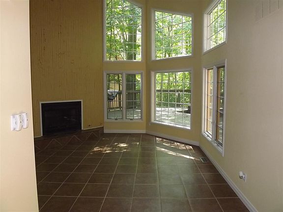 4th image of 9388 S Harbour Pointe Dr #9388