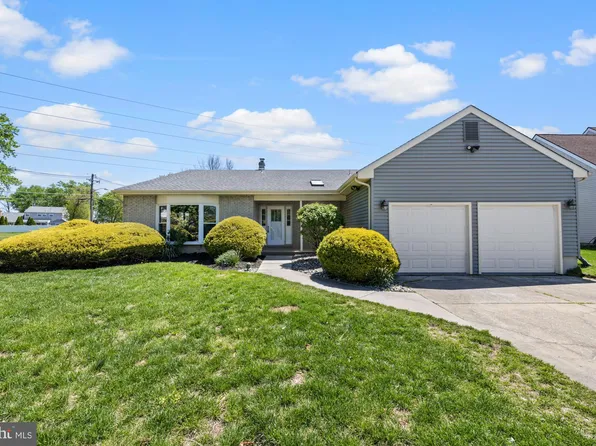 509 Longstone Dr, Cherry Hill, NJ 08003