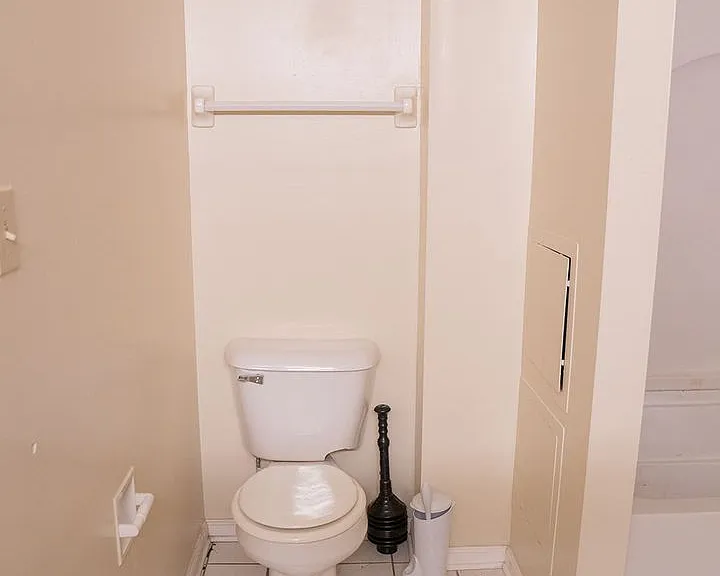 1669 Summit St #1675 — Photo 39