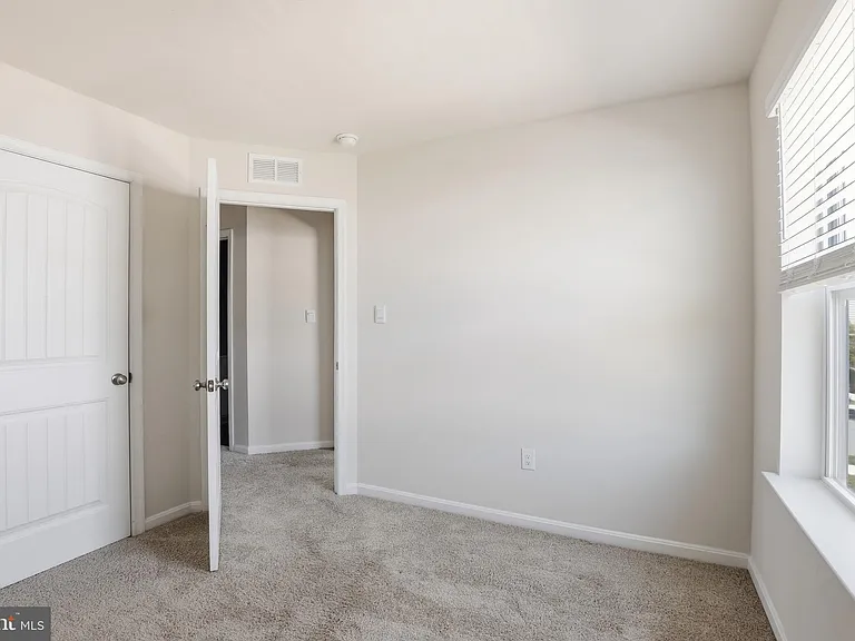 521 Ridgely Blvd — Photo 14