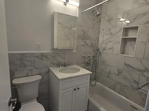 202 Riverside Drive image 6 of 8