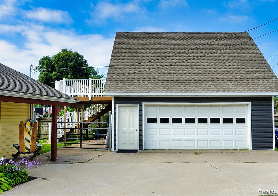 7795 Elizabeth Lake Rd, Waterford, MI 48327 MLS 20230076767 Zillow