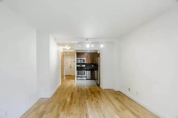 Rented by Metropolitan Property Group | media 3