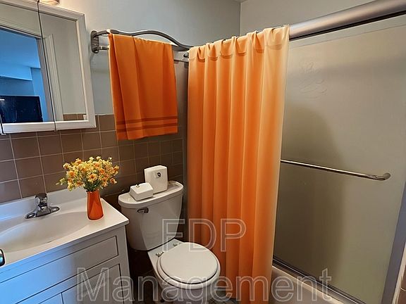 4th image of 480 E Main St Unit 415