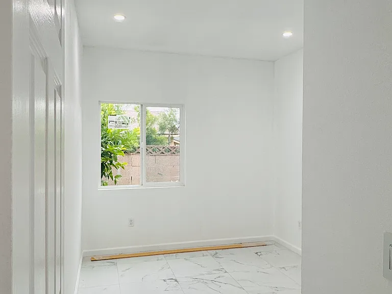 6245 Chapman Ave — Photo 4