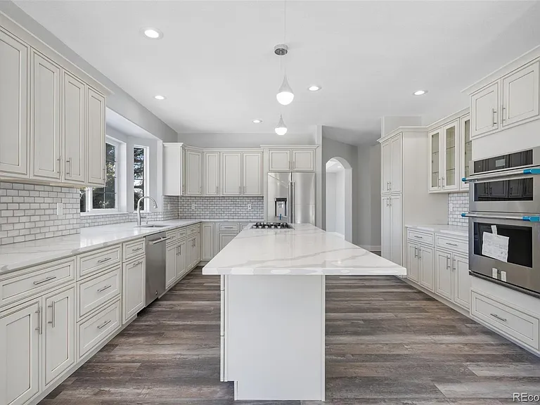695 E Kings Deer Point — Photo 5