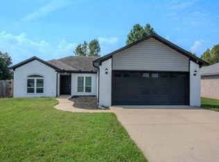 1225 Melrose Dr, Jacksonville, AR 72076