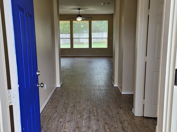 2nd image of 10946 Westhaven Cir
