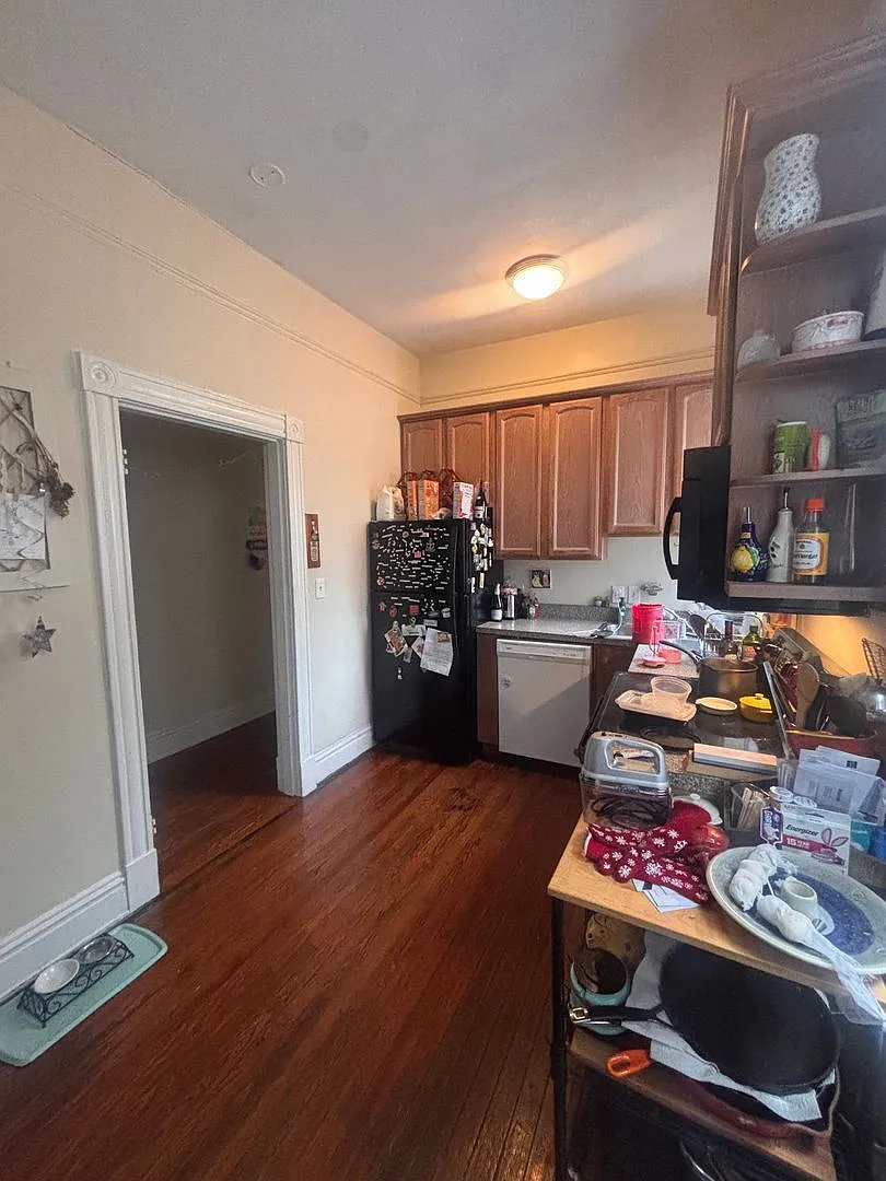 Building Photo - 1601 W Cary St #3