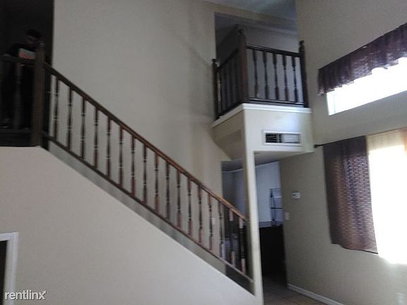 2nd image of 1226 Mews Ln