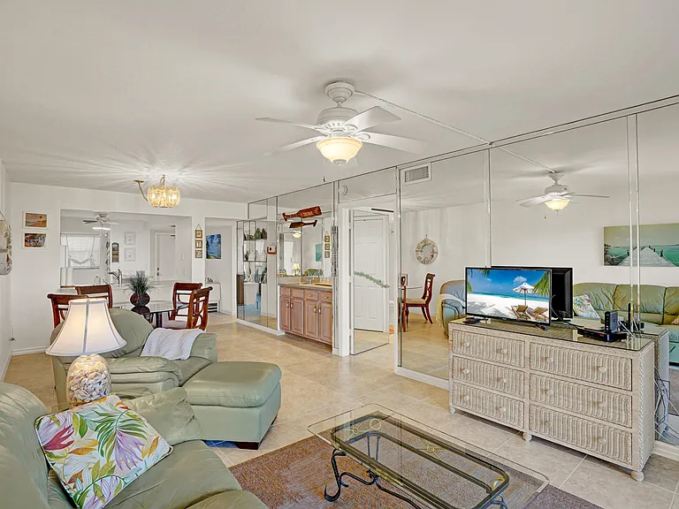 10200 S Ocean Dr #104 — Photo 17
