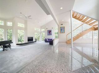 15 Monroe Rd, Lafayette, NJ 07848