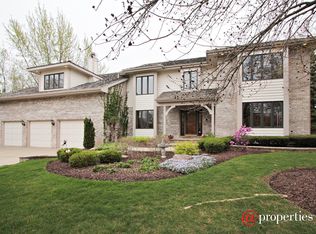 1132 Saint William Dr, Libertyville, IL