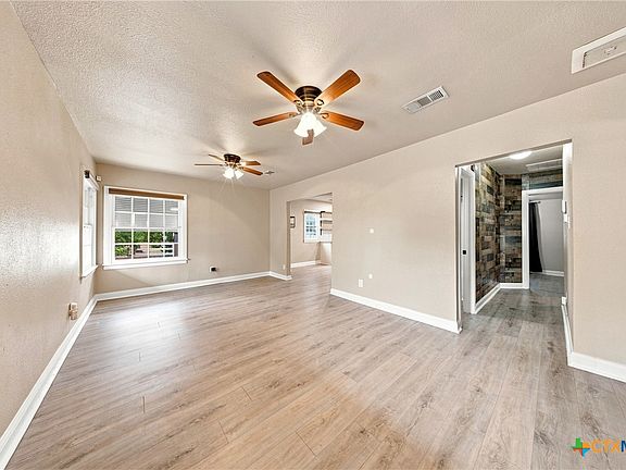 5th image of 524 E 13th Ave