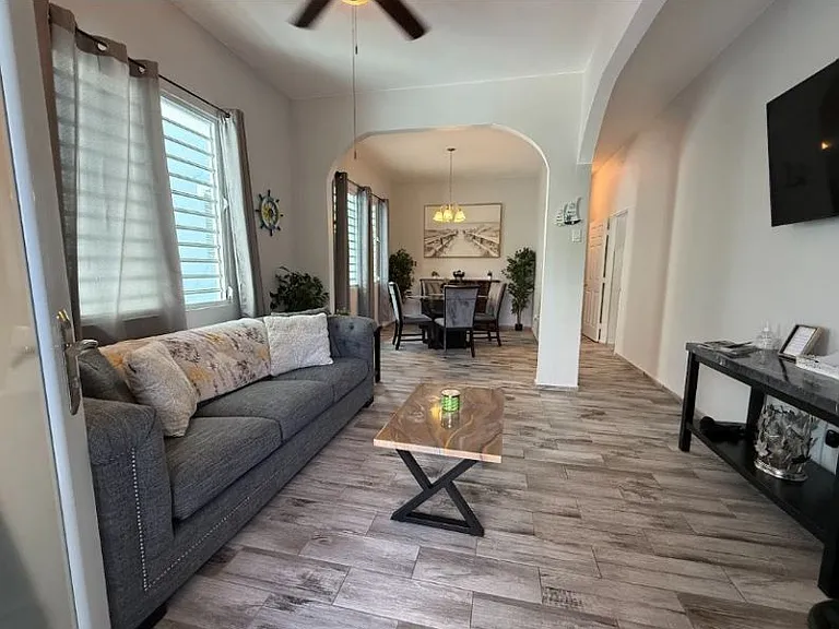 515 Calle Barbe #2A — Photo 2